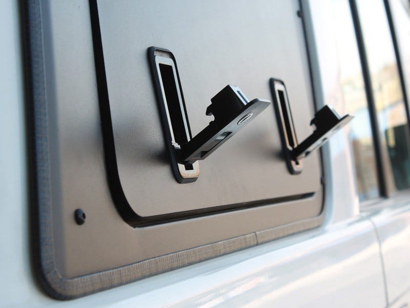 Toyota Land Cruiser 76 Gullwing Window / Right Hand Side Aluminium - Image 5
